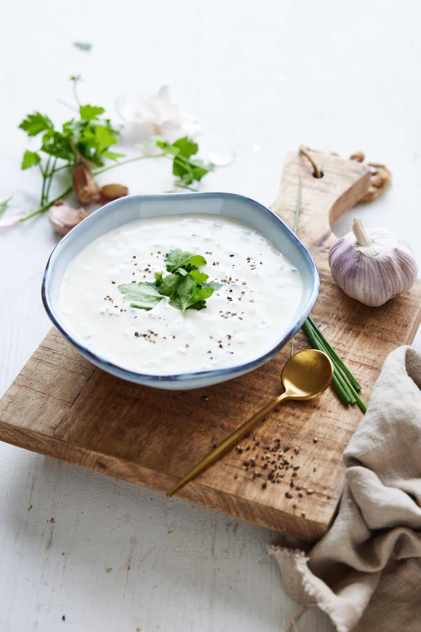 Huisgemaakte knoflooksaus - 250 ml